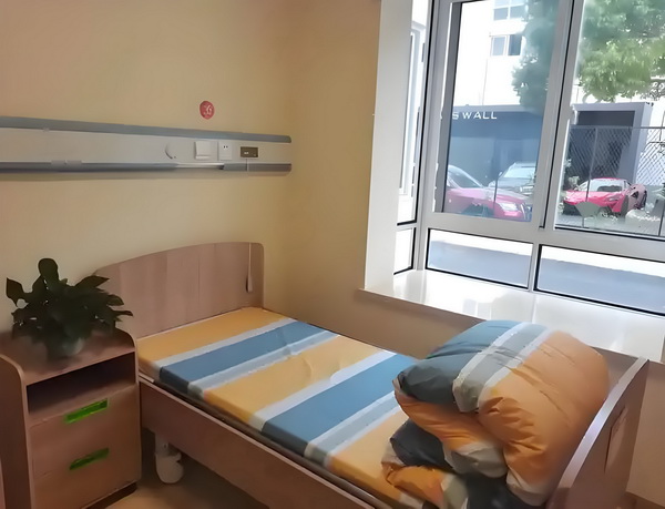 阿娇一个人独居北京3居室，自称比香港要便宜